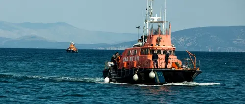Trei morți și zeci de dispăruți după ce o ambarcațiune cu migranți s-a scufundat în largul Greciei