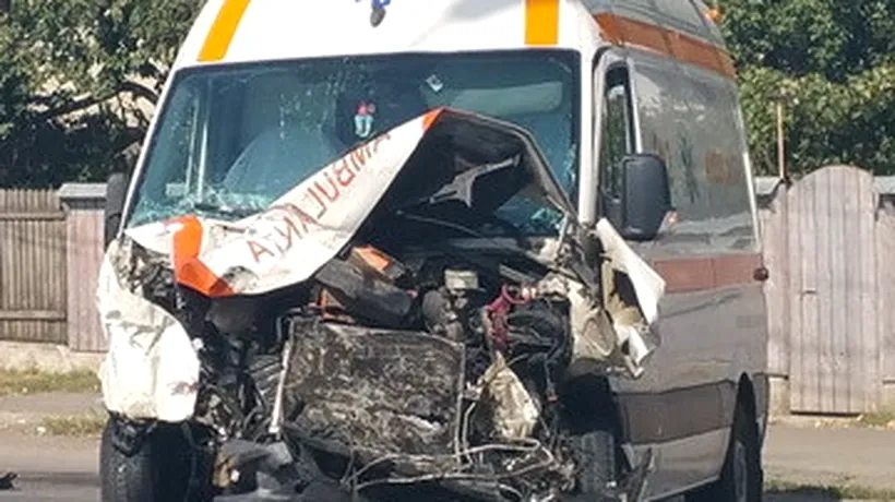 Tragedie în Piatra Neamț: omorâți de o ambulanță pe când se întoarceau de la nunta unei nepoate