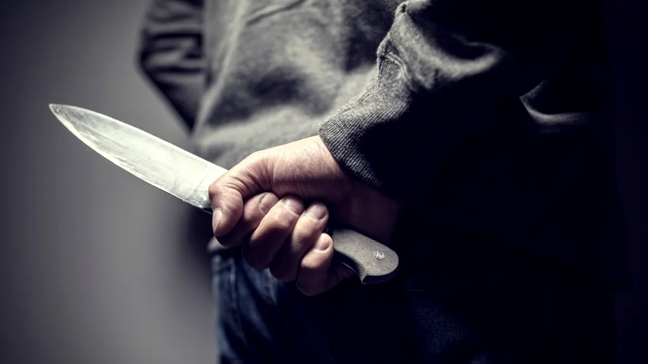 Elevi înjunghiați după ce au participat la Balul bobocilor la un liceu din Târgu Mureș. Adolescenții au ajuns de urgență la spital