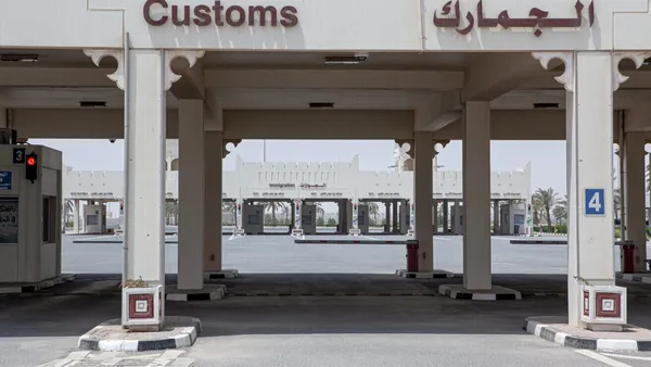 Statele din Golful Persic introduc o viză unică, asemănătoare cu cea Schengen. Care sunt condițiile pentru cei care vor să o obțină