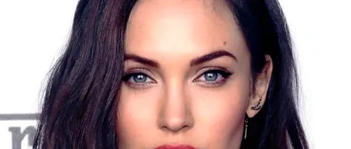 Seamănă cu Angelina Jolie, dar și cu Megan Fox. Cine este în realitate