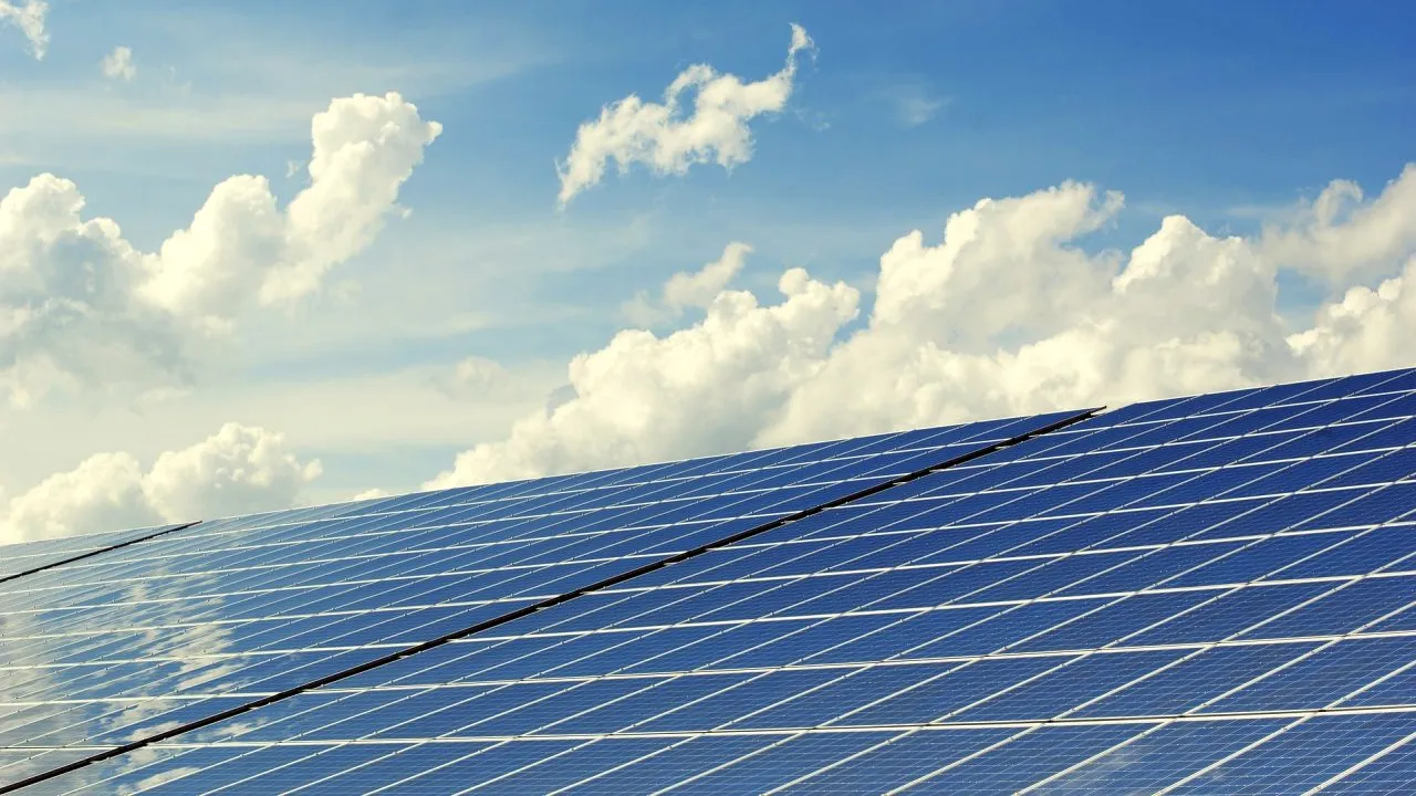 Se lansează Programul privind creșterea eficienței energetice în clădirile publice