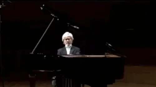 Un celebru pianist a părăsit scena în timpul unui recital din cauza unui spectator