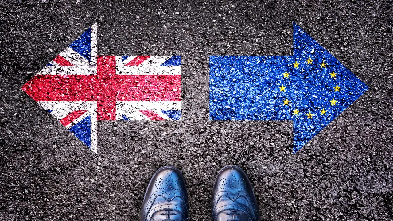 Franța amenință că va întrerupe alimentarea cu energie electrică a unei insule britanice. Care este motivul