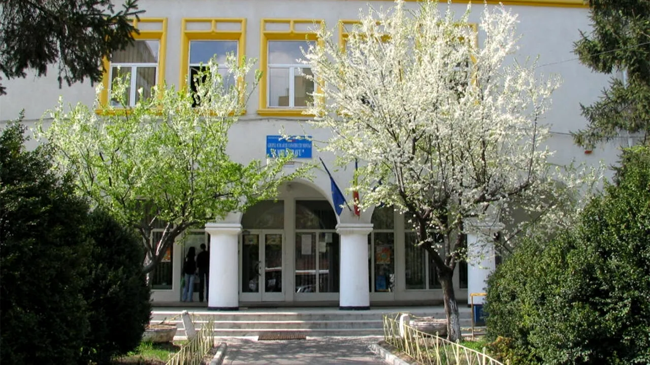 Ciudatul caz al celui mai ghinionist elev din sesiunea de toamnă a Bacalaureatului. A luat 6.30 la română și 6.60 la matematică și avea nevoie de 5.10 la biologie, în ultima zi. Ce notă a luat
