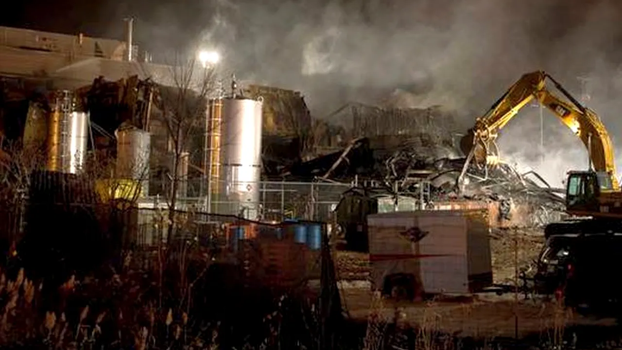 Doi morți și 19 răniți din cauza unei explozii într-o uzină farmaceutică din Canada