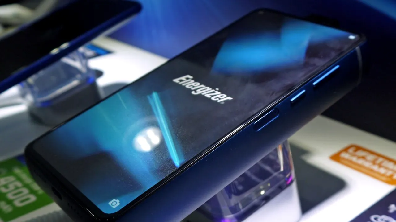 Lumea nu își dorește un telefon cu acumulator de 18.000 mAh care arată ca o cărămidă. Este incredibil cât de puține comenzi a primit producătorul pentru modelul P18K Pop