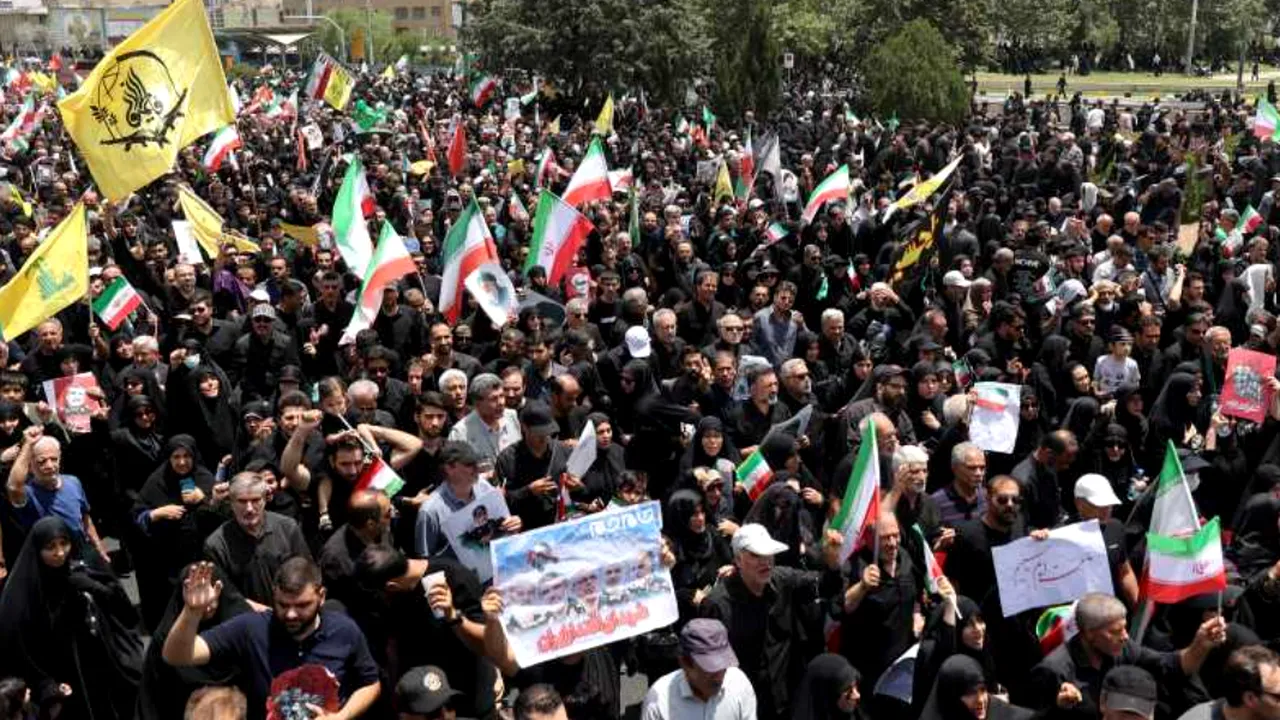 Funeralii impresionante la Teheran. Iranul și-a comemorat MARTIRII NUCLEARI uciși de Israel