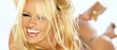 Pamela Anderson, de nerecunoscut pe aeroportul din Los Angeles. Cum a apărut vedeta. FOTO