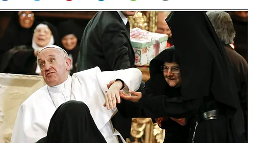 Papa Francisc, ''atacat'' de călugărițe: ''O să-l mănânce!''