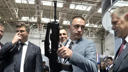 Gogomanul de la Apărare a crezut că poate juca bâza cu Putin
