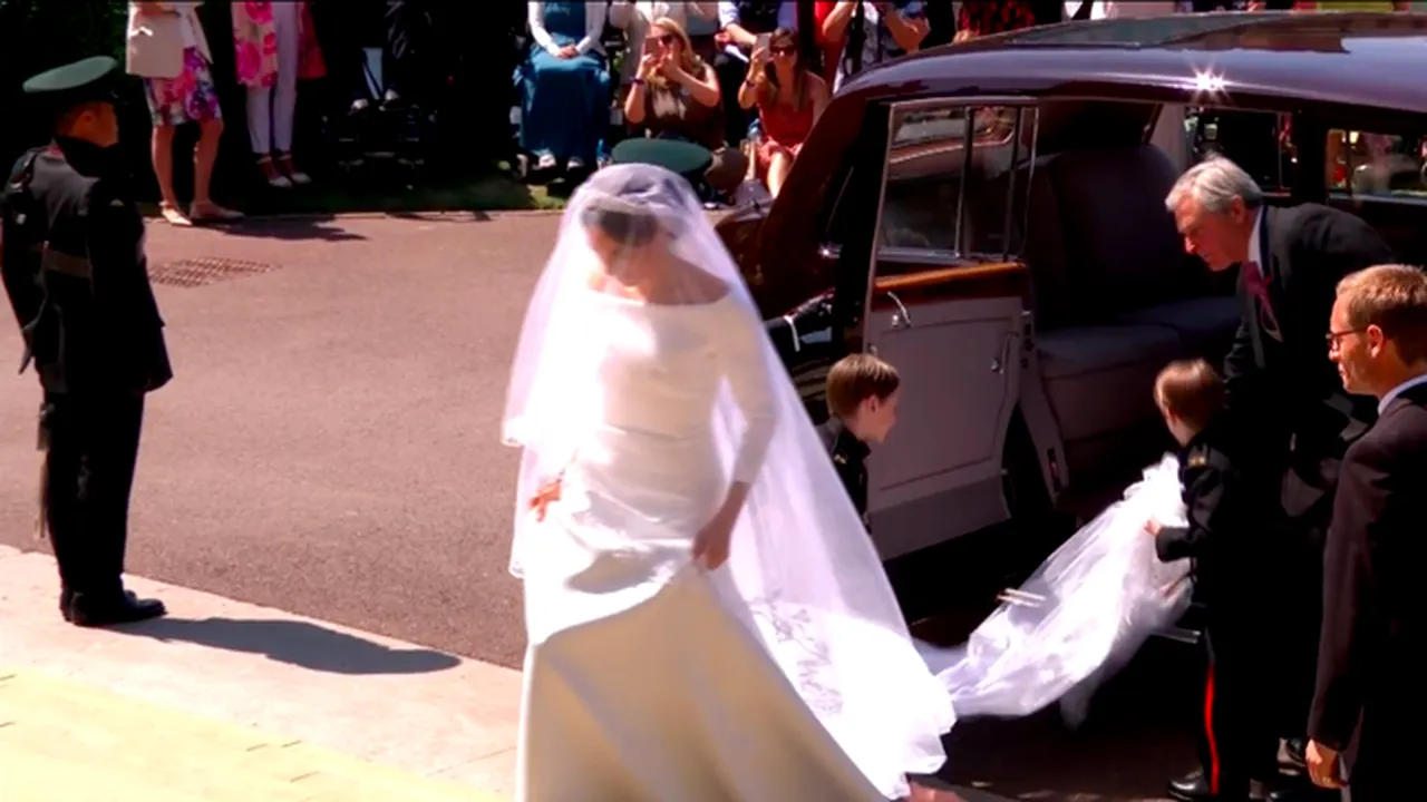 Adevărul despre rochia de mireasă a lui Meghan Markle. Ce o face atât de specială și cât a plătit Harry pentru ea