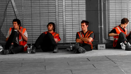 Vești proaste pentru românii care vor să muncească în Marea Britanie. Premierul a anunțat ce se va întâmpla cu imigranții 