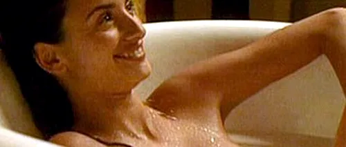 Reclama cu tentă erotică regizată de Penelope Cruz. VIDEO