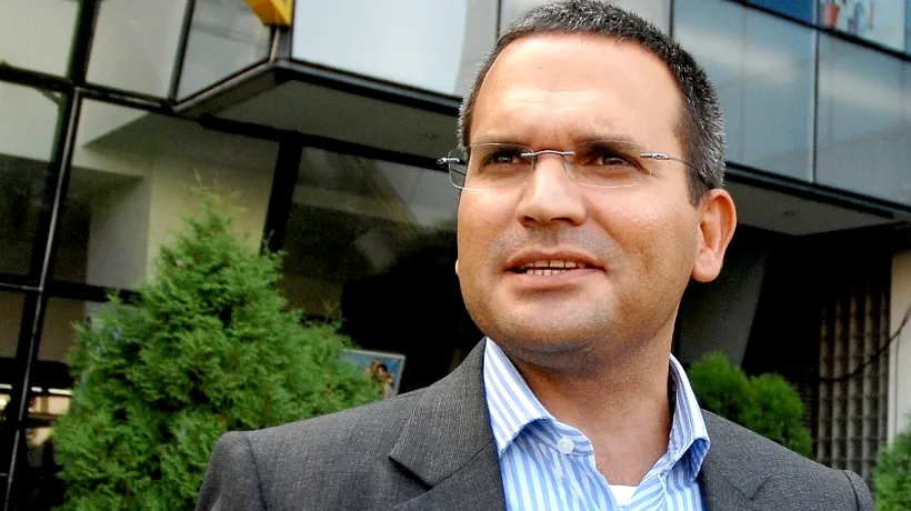 Cine este bancherul turc care va conduce, până în 2016, a treia cea mai mare bancă din România