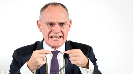 Ministrul AUSTRIAC de Interne, acuzat de plagiatură de către experți: „A copiat pagini întregi, fără citate!”