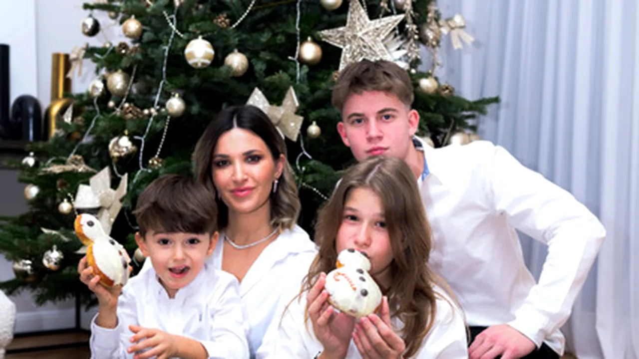 Ela Crăciun se bucură de prima ședință FOTO de sărbători, în noua casă