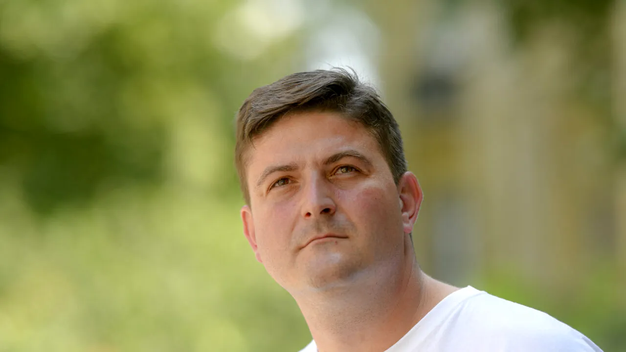 Un deputat USR iese la atac după anunțul că PSD depune moțiune cu AUR: 