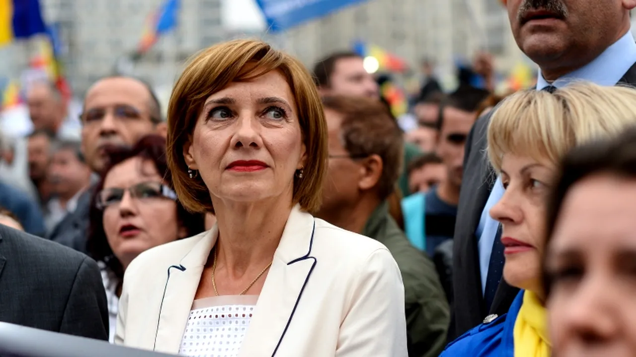 Carmen Iohannis a votat separat de soțul său, la Sibiu