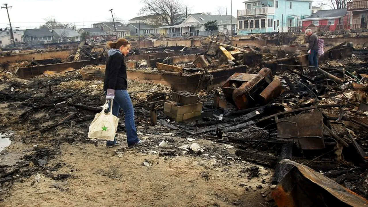 Cum încearcă NEW YORK să-și revină după trecerea URAGANULUI SANDY