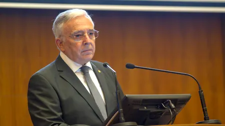 Isărescu rupe tăcerea: s-a atins PUNCTUL DE COTITURĂ în care creditarea DEPĂȘEȘTE creșterea economică 