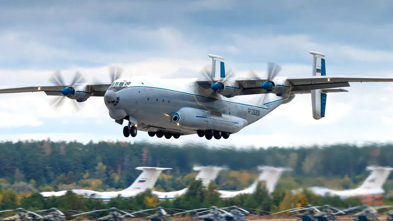 Un avion rusesc de transport militar s-a prăbușit la nord de Moscova. Nu există supraviețuitori