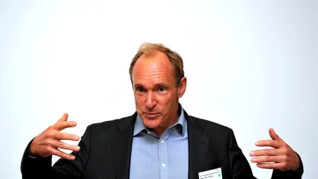 Internetul este amenințat de cenzură și de supraveghere, potrivit inventatorului său