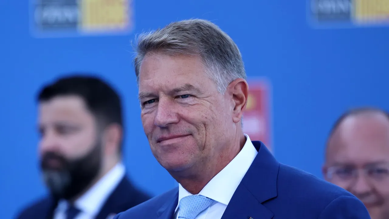 Tu știi ce mai face președintele tău? Unde își petrec duminica Klaus Iohannis și Nicolae Ciucă. Șeful statului, o prezență constantă la acest festival