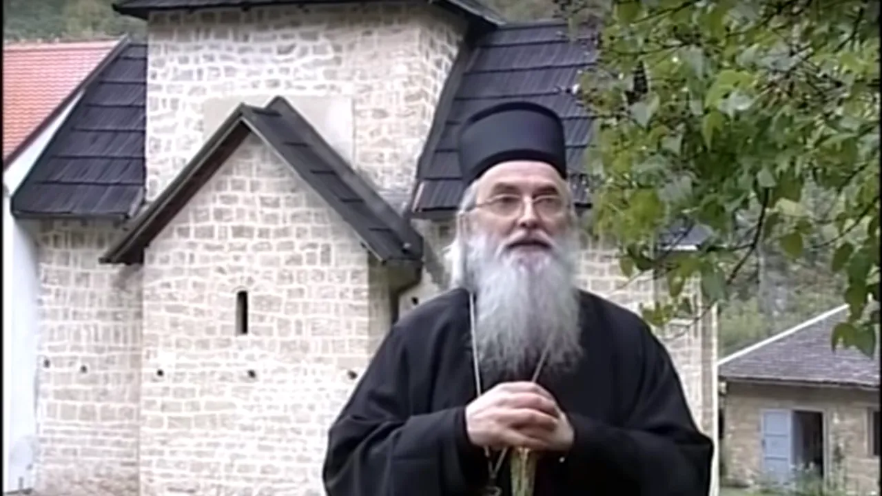 DOLIU ÎN LUMEA CREȘTINĂ. Înalt ierarh al Bisericii Ortodoxe, răpus de coronavirus: A fost infectat în timp ce oficia slujbele în eparhia sa