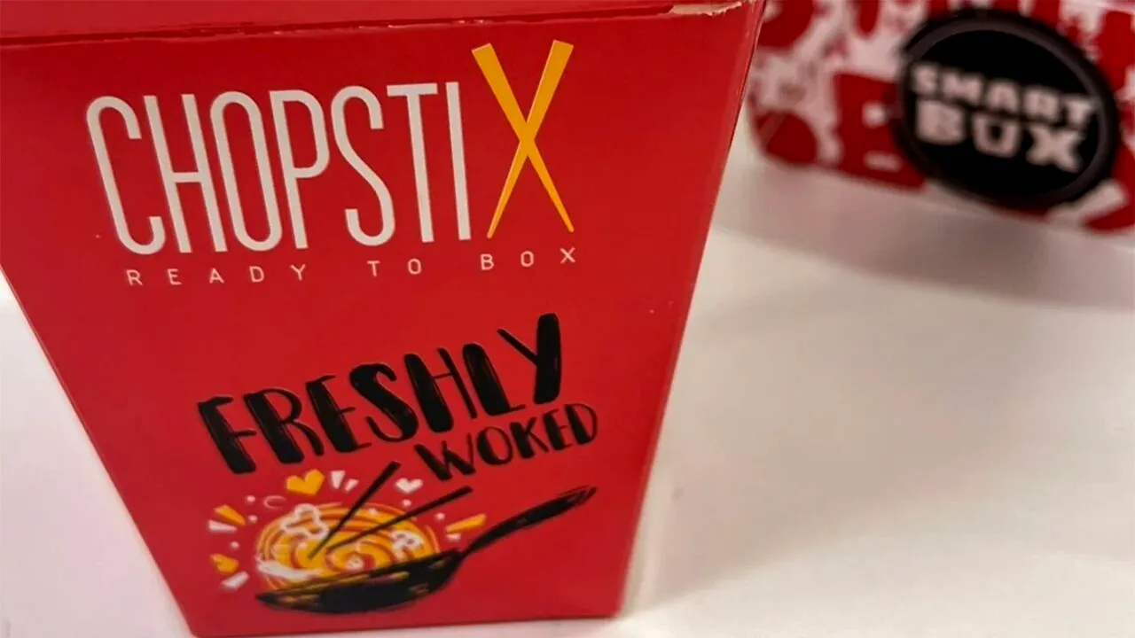 Ce a găsit o tânără din Cluj-Napoca, în MÂNCAREA chinezească pe care o comandase de la Chopstix