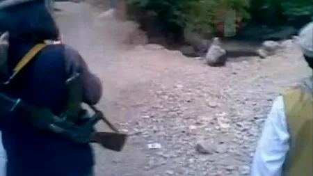 VIDEO. O femeie din Afganistan executată în public, pentru adulter 