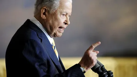 Primul senator de culoare ales în SUA a decedat