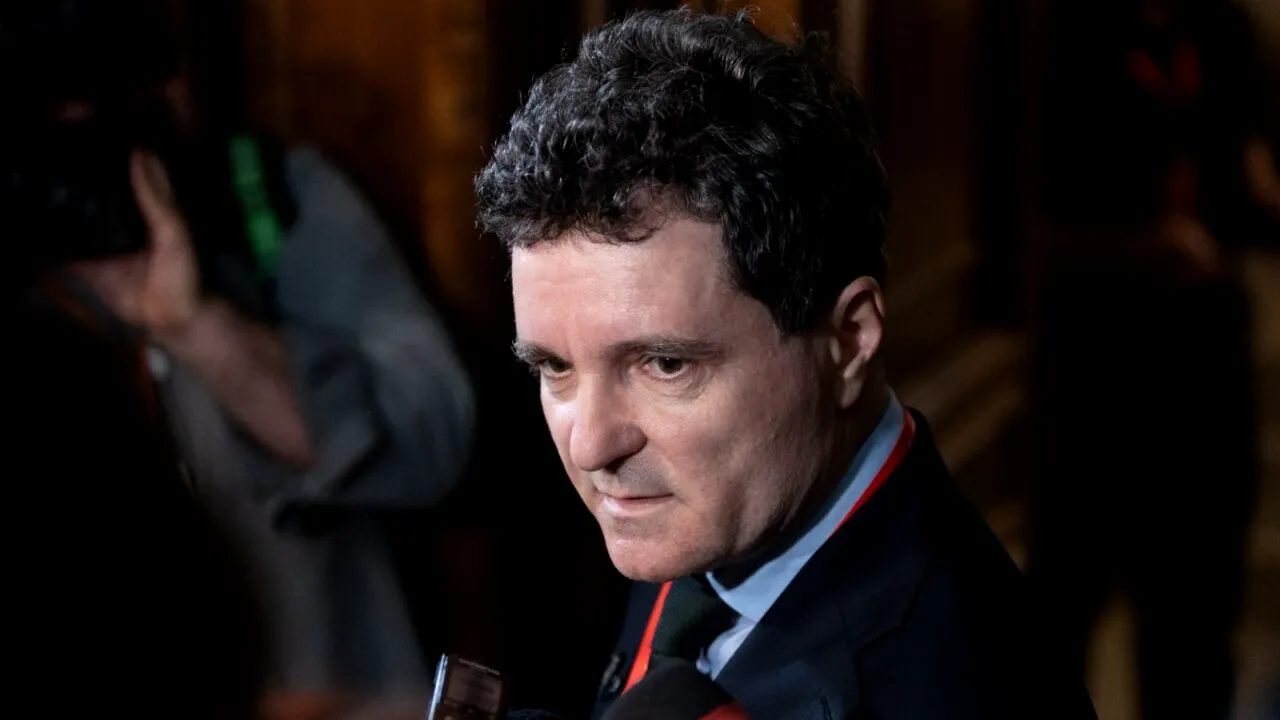 Încep, OFICIAL, consultările pentru formarea noului Guvern. Programul complet al discuțiilor lui Nicușor Dan cu partidele parlamentare