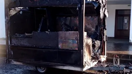 O fetiță de trei ani, rănită în urma exploziei unei rulote în Maramureș, a fost adusă în stare gravă la București