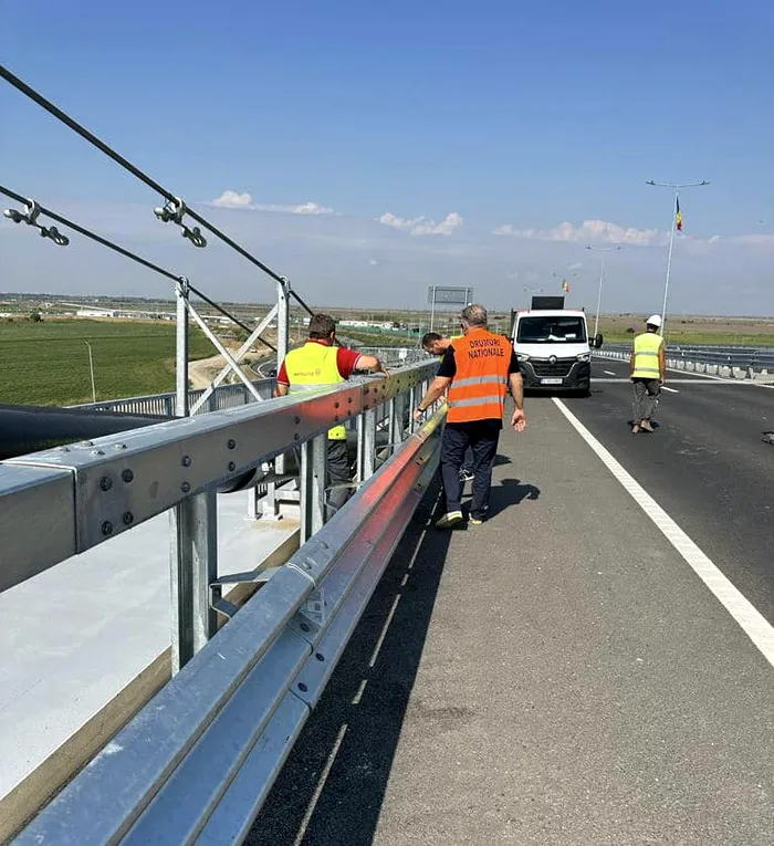a fost începută verificarea celor 100.000 de șuruburi de pe „Golden Gate”-ul de la Brăila / Câte dintre ele erau slăbite