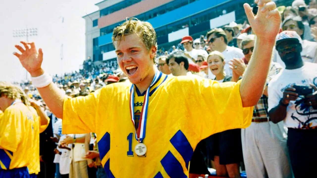 Povestea FOTBALISTULUI care a învins Generația de Aur a lui Hagi și s-a retras la doar 28 de ani. Incredibil cu ce se ocupă acum