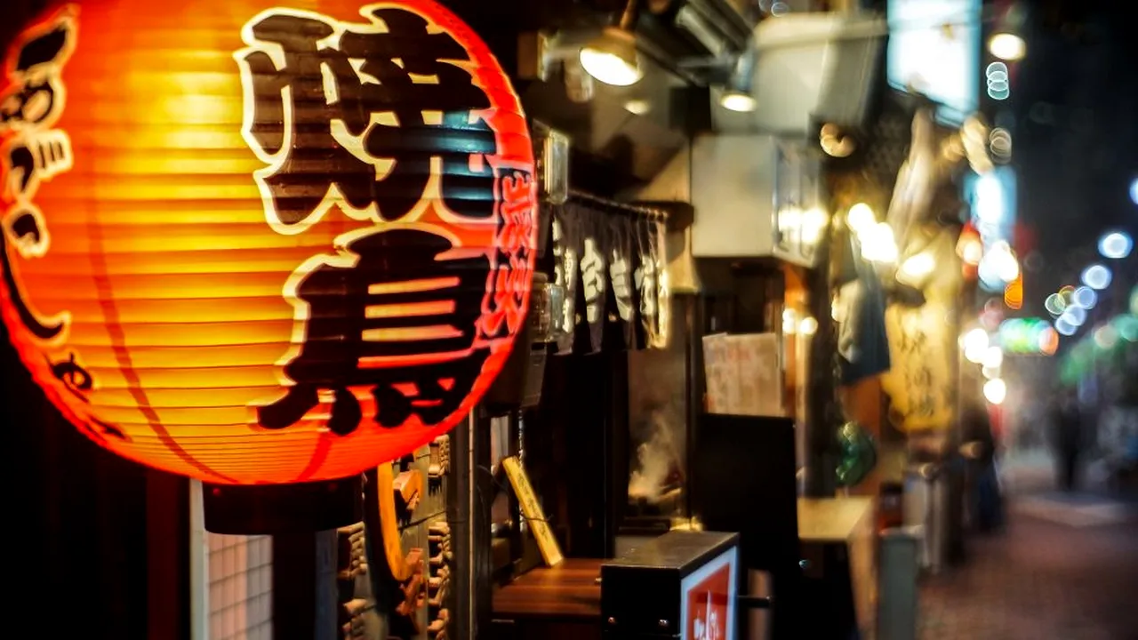 PANDEMIA de CORONAVIRUS | Zeci de lucrători sexuali din Cartierul Roșu din Tokyo au coronavirus. Sute de clienți ar putea fi infectați deja