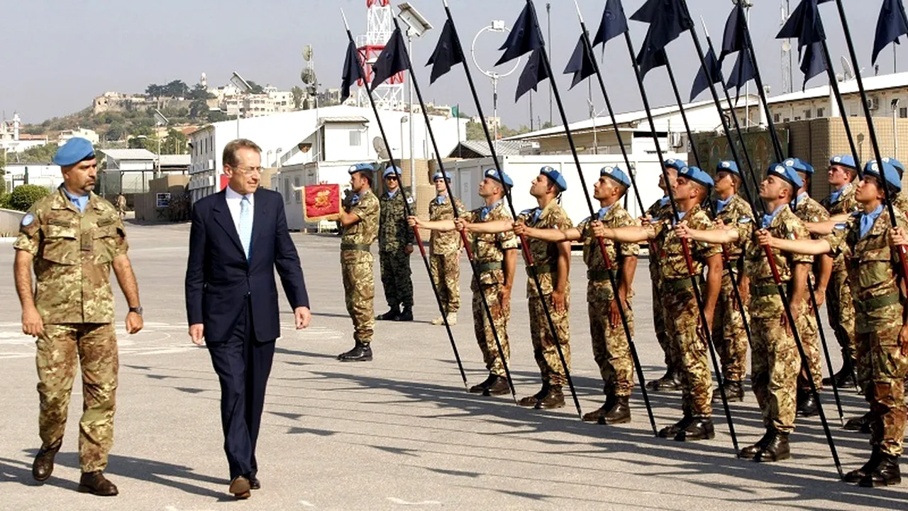 Ministrul italian de Externe și-a prezentat demisia după ce doi soldați acuzați de crimă au fost trimiși în India