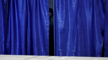 AEP dezminte prezența MORȚILOR pe listele de alegători. AUR a reclamat 4 MILIOANE de duși de pe lume 