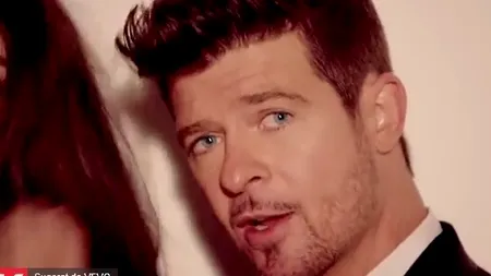 VIDEO. Robin Thicke, cântărețul care a fost numit „SEXISTUL ANULUI