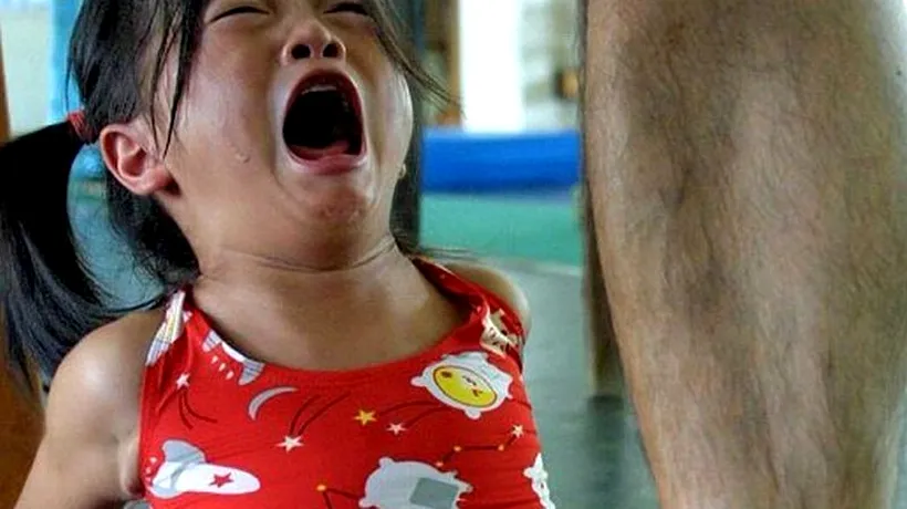 GALERIE FOTO: Cum sunt TORTURAȚI copiii chinezi din fabrica pentru JOCURILE OLIMPICE