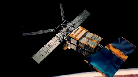 Un satelit de peste două TONE va cădea miercuri pe Pământ. Ce spun specialiștii