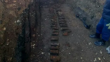 Intervenție dificilă în Gara Brașov. S-au descoperit peste 30 de proiectile și fragmente dintr-o bombă de aviație