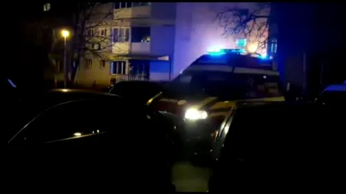 Explozie într-un bloc din Slatina, soldată cu trei răniți. O a patra persoană a suferit un atac de panică