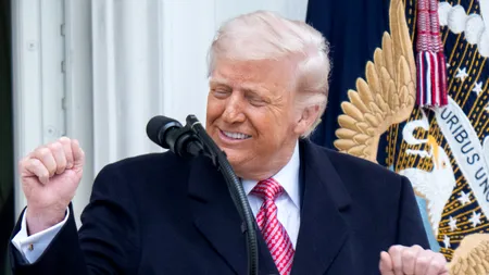 Trump anunță „schimbare de regim