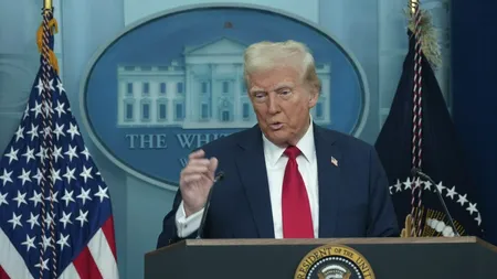 TRUMP atribuie Administrației Biden responsabilitatea pentru reducerea standardelor în transportul aerian