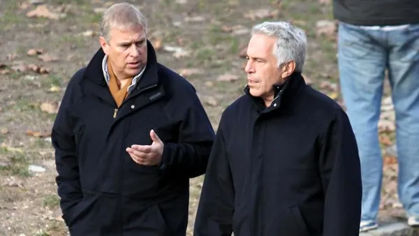 Dosarele Epstein explodează în Marea Britanie. Prințul Andrew, acuzat că ar fi folosit avioane RAF pentru a se întâlni cu Jeffrey Epstein