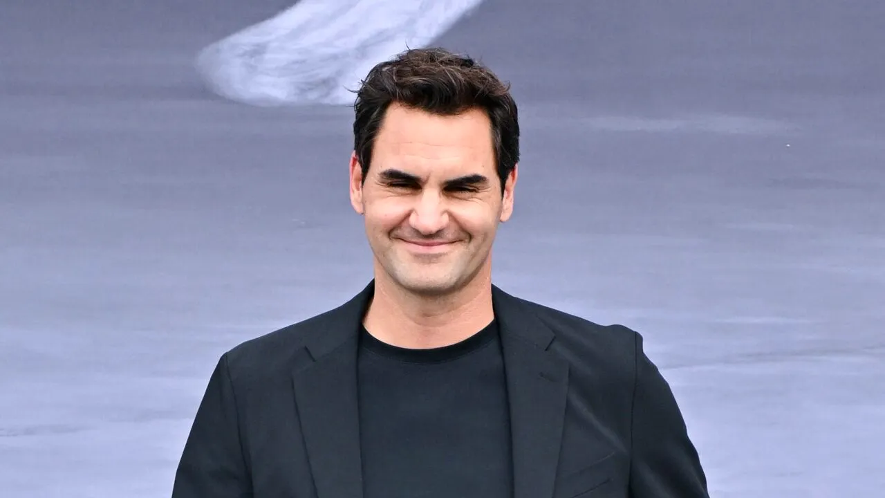 Roger Federer, legendarul campion de tenis, este MILIARDAR, potrivit Forbes. Este al doilea jucător de tenis devenit miliardar, după Ion Țiriac