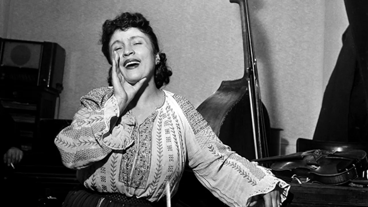 Fotografii din România anilor '30, expuse în premieră mondială la Londra. GALERIE FOTO