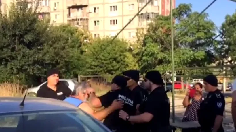 VIDEO. Șeful unui târg ilegal din sectorul 5 s-a luat la bătaie cu polițiștii locali